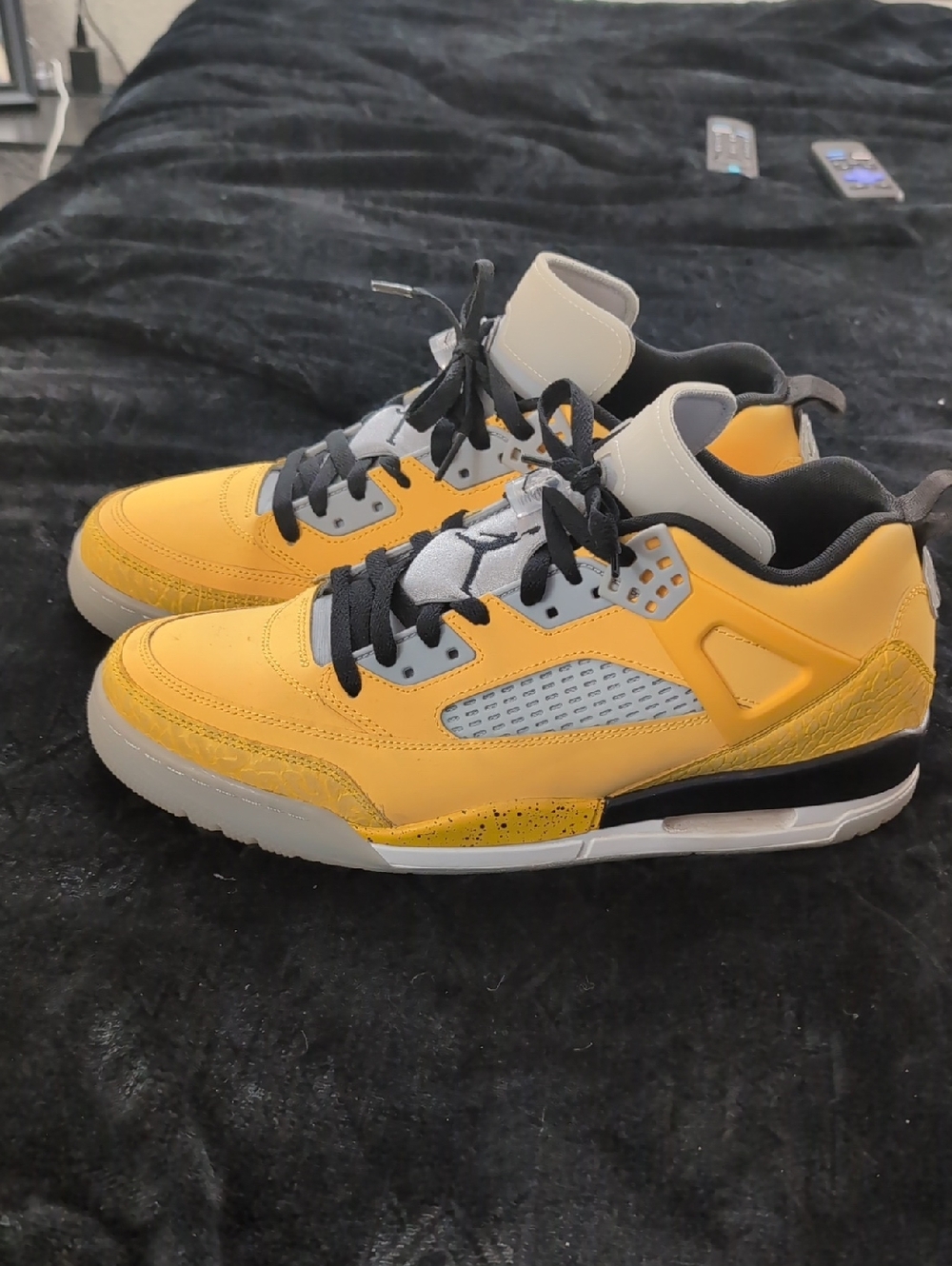 Jordan Men's Yellow and Gray Retro Sneaker Spizike